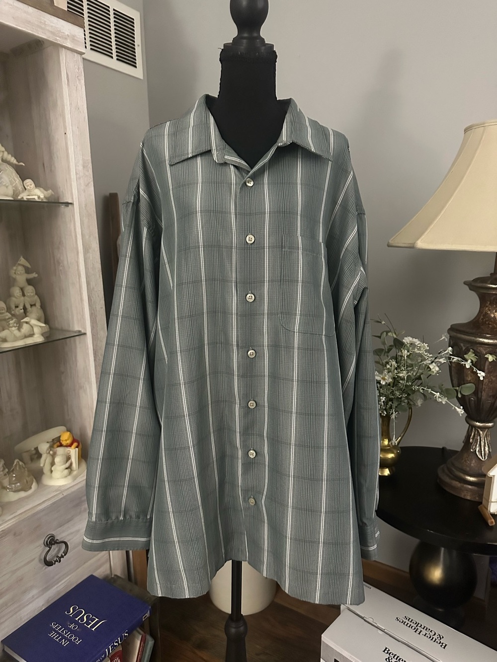 Van Heusen Green Plaid Long Sleeve Button-Down Shirt